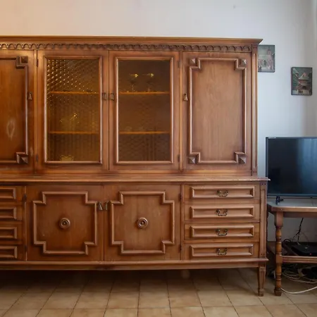 Spacious 2-bedroom Near Center - Nata شقة